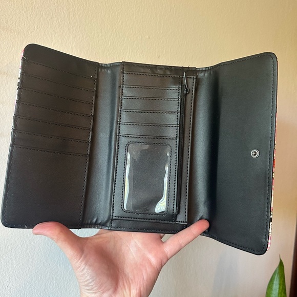 Ed Hardy Pink Tattoo-Inspired Skeleton Women’s Long Wallet Fold Out NWT - Picture 5 of 5